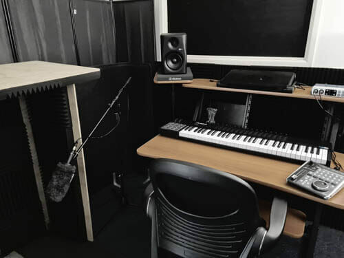 Recording desk